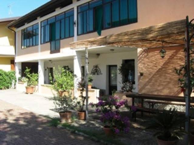 Il Vigneto Affittacamere Манерба-дель-Гарда Экстерьер фото